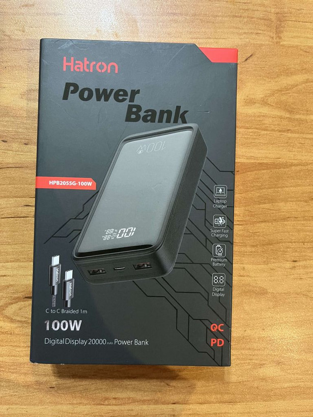 پاوربانک هترون مدل HPB2055G-100W ظرفیت 20000 میلی آمپر ساعت به همراه کابل تبدیل USB به USB-C